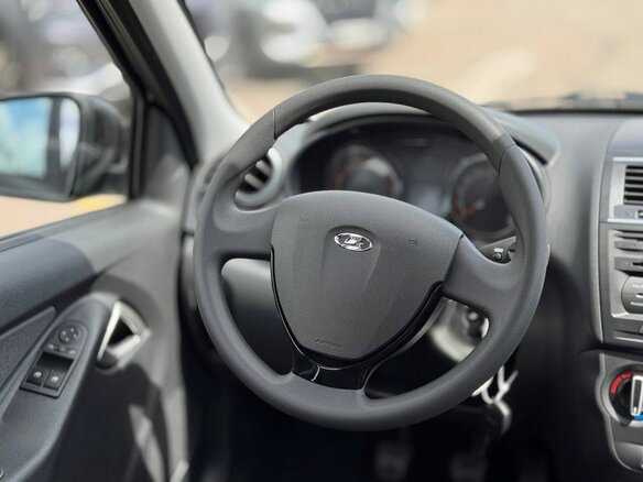 2026 Lada (ВАЗ) Granta Cross I Рестайлинг, чёрный, 1196000 рублей - вид 8