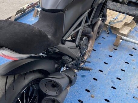 2017 Ducati Diavel Carbon, чёрный, 1400000 рублей, вид 3