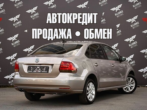 2019 Volkswagen Polo V Рестайлинг, бежевый, 949000 рублей - вид 7