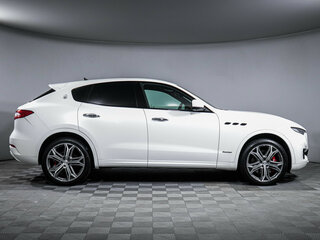 2018 Maserati Levante Diesel I, белый, 4450000 рублей, вид 4
