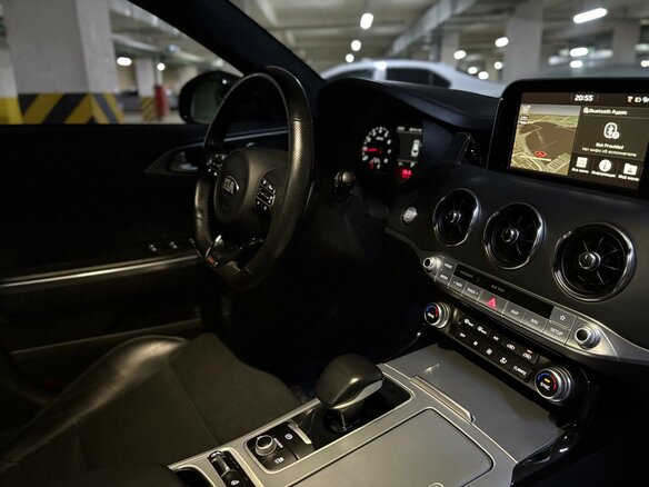 2018 Kia Stinger I, жёлтый, 2550000 рублей - вид 12