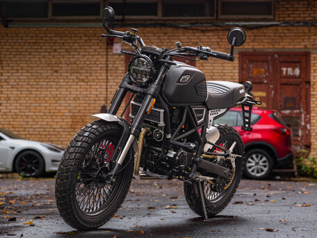 2026 Fuego Scrambler 300 FE, серый, 249900 рублей, вид 2