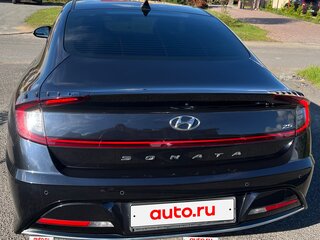 2021 Hyundai Sonata VIII (DN8), синий, 2600000 рублей, вид 4