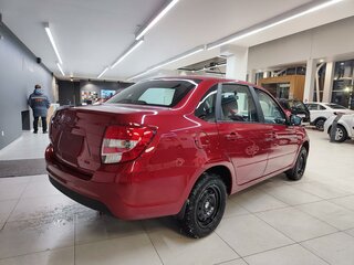 2026 Lada (ВАЗ) Granta I Рестайлинг, красный, 1121000 рублей, вид 4
