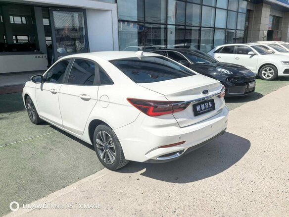 2021 Ford Escort VI Рестайлинг 2, белый - вид 6