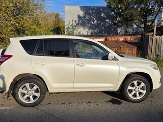 2010 Toyota RAV4 III (XA30) Рестайлинг, белый, 1569000 рублей, вид 4