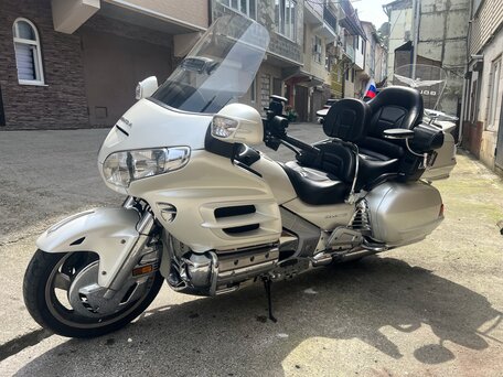 2009 Honda GL 1800 Gold Wing, белый, 1175000 рублей, вид 1