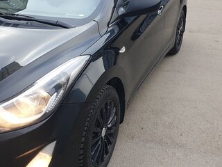 2014 Hyundai Elantra V (MD) Рестайлинг, чёрный, 900000 рублей, вид 2