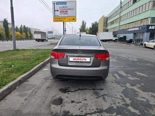 2012 Kia Cerato 6-speed II, серебристый, 901000 рублей, вид 4