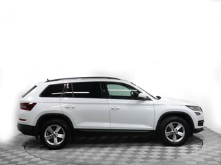 2021 Skoda Kodiaq I, белый, 2045000 рублей, вид 4