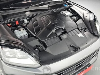 2024 Porsche Cayenne Coupé III Рестайлинг, серый, 14600000 рублей, вид 5