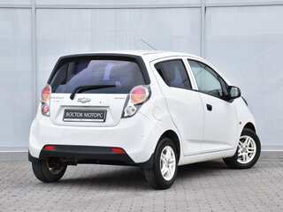 2012 Chevrolet Spark III, белый, 685000 рублей, вид 2