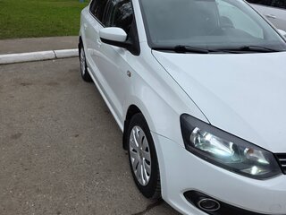 2014 Volkswagen Polo V, белый, 710000 рублей, вид 4
