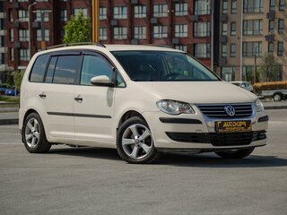 2010 Volkswagen Touran I Рестайлинг, бежевый, 499000 рублей, вид 1