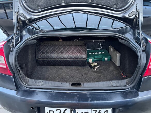 2008 Renault Megane II Рестайлинг, серый, 450000 рублей - вид 8
