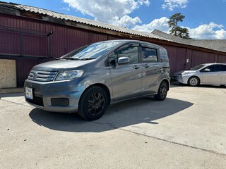 2010 Honda Freed Spike I Рестайлинг, серый, 780000 рублей, вид 3