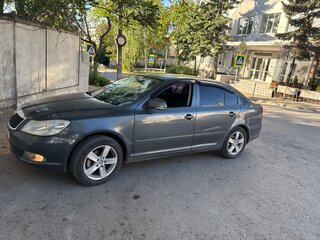 2013 Skoda Octavia II (A5) Рестайлинг, серый, 900000 рублей, вид 5