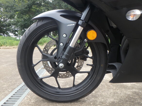 2021 Yamaha YZF-R3, чёрный, 560000 рублей - вид 10