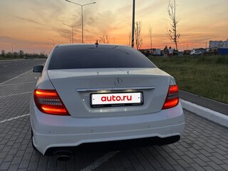 2011 Mercedes-Benz C-Класс 180 BlueEFFICIENCY III (W204) Рестайлинг, белый, 1100000 рублей, вид 5
