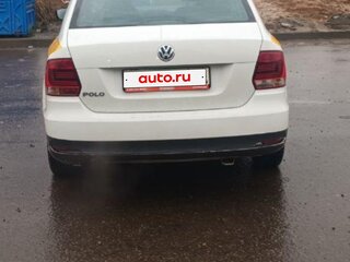 2018 Volkswagen Polo V Рестайлинг, белый, 550000 рублей, вид 2
