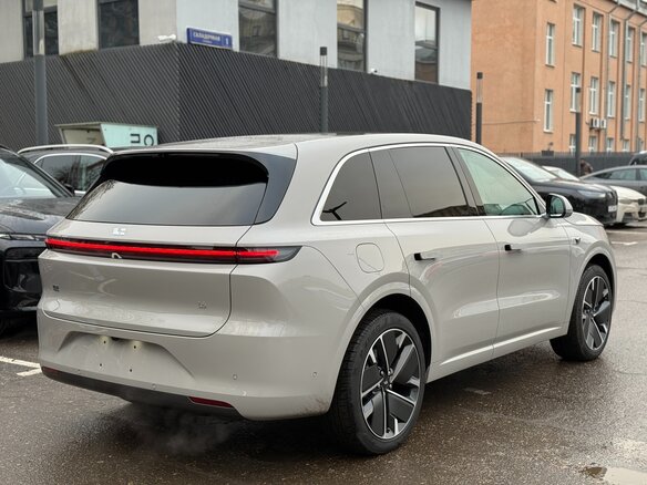 2026 Li Auto (Lixiang) L6 I, серебристый, 7950000 рублей - вид 12