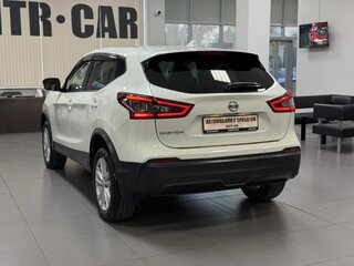 2020 Nissan Qashqai II Рестайлинг, белый, 1990000 рублей, вид 3