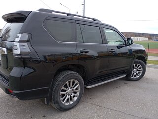 2019 Toyota Land Cruiser Prado 150 Series Рестайлинг 2, чёрный, 4700000 рублей, вид 2