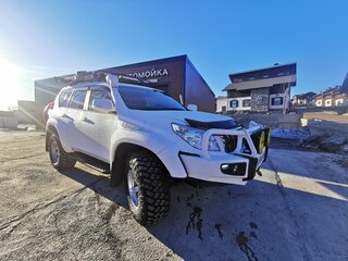 2010 Toyota Land Cruiser Prado 150 Series, белый, 4500000 рублей, вид 4