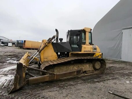 2005 Komatsu D65, жёлтый, 8700000 рублей, вид 4