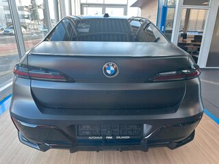 2024 BMW 7 серии 740d xDrive VII (G70), серый, 12360000 рублей, вид 4