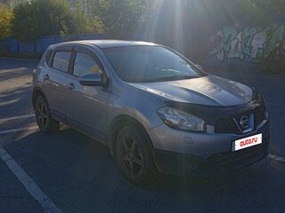 2012 Nissan Qashqai I Рестайлинг, серебристый, 1070000 рублей, вид 2