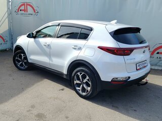 2021 Kia Sportage IV Рестайлинг, белый, 2075000 рублей, вид 3