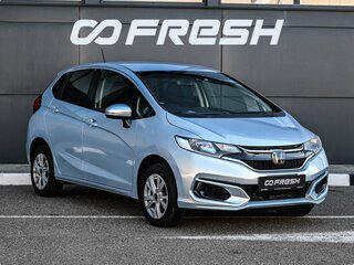 2019 Honda Fit III Рестайлинг, серый, 1124000 рублей, вид 1