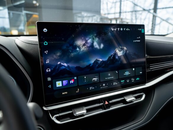 2025 Toyota Highlander IV (XU70), белый - вид 17