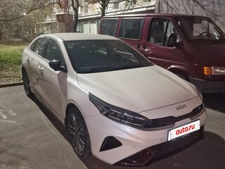 2022 Kia Cerato IV Рестайлинг, белый, 2400000 рублей, вид 1