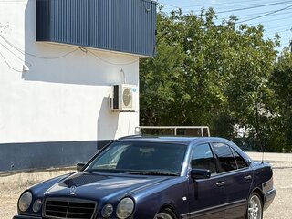 1996 Mercedes-Benz E-Класс 280 II (W210, S210), синий, 525000 рублей, вид 1