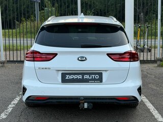 2019 Kia Ceed III, белый, 1399000 рублей, вид 5