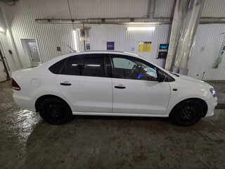 2020 Volkswagen Polo V Рестайлинг, белый, 1100000 рублей, вид 3