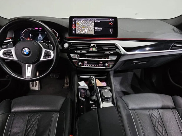 2022 BMW 5 серии 530i xDrive VII (G30/G31/G38) Рестайлинг, белый - вид 5