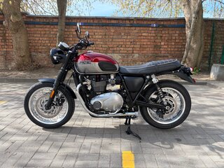 2021 Triumph Bonneville T120, пурпурный, 1070000 рублей, вид 1