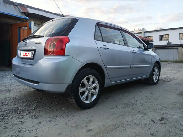 2005 Toyota Corolla IX (E120, E130) Рестайлинг, серебристый, 815000 рублей - вид 3