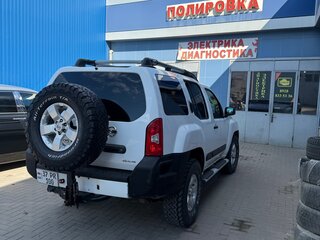 2011 Nissan Xterra II Рестайлинг, белый, 1400000 рублей, вид 5