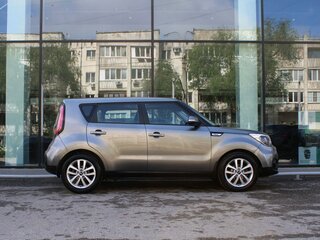 2018 Kia Soul II Рестайлинг, серебристый, 1465000 рублей, вид 4