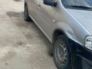 2013 Lada (ВАЗ) Largus I, серебристый, 320000 рублей, вид 4