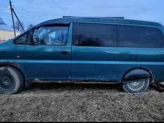 2001 Hyundai H-1 I, зелёный, 200000 рублей, вид 2