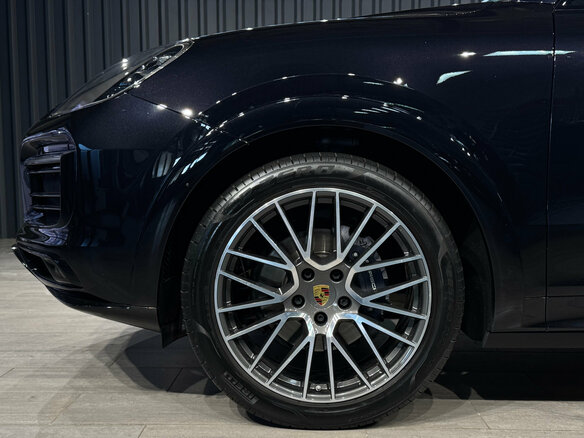 2021 Porsche Cayenne III, чёрный, 9200000 рублей - вид 10