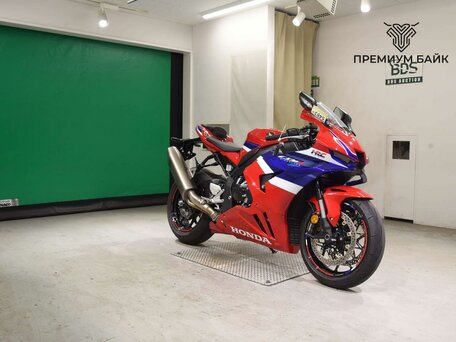 2025 Honda CBR 1000 RR/RA Fireblade, красный, 2399000 рублей, вид 3