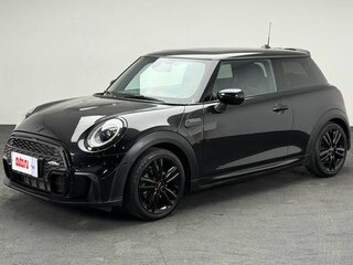 2022 Mini Hatch Cooper III (F55/F56) Рестайлинг 2, чёрный, 2470999 рублей, вид 1