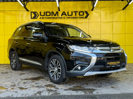 2018 Mitsubishi Outlander III Рестайлинг 3, чёрный, 2190000 рублей, вид 3
