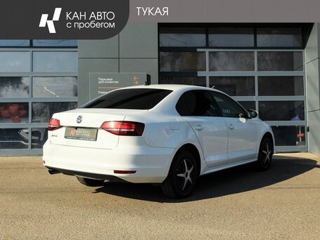 2016 Volkswagen Jetta VI Рестайлинг, белый, 1138500 рублей, вид 3